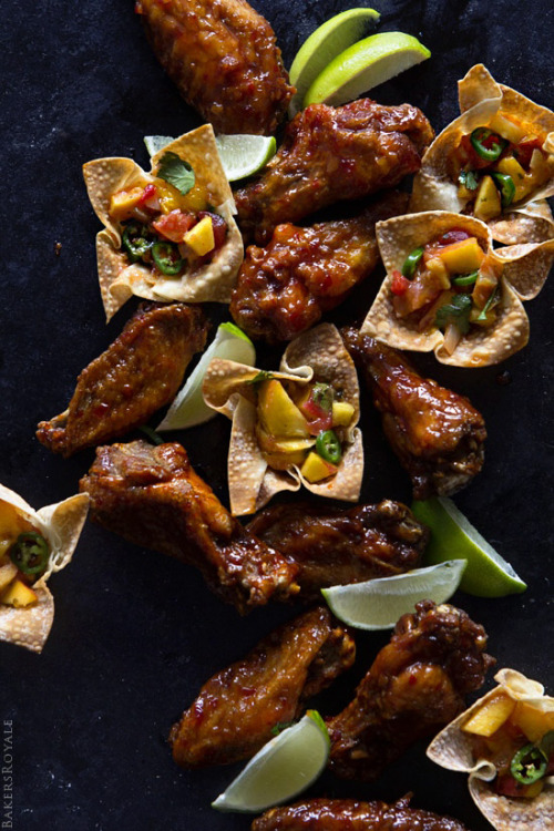 gastrogirl:  spicy asian-style hot wings.