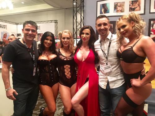 @brazzersofficial booth is poppin! #AEE2016 porn pictures