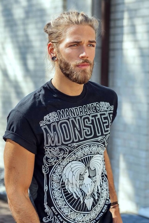 SEXY ❉ ARTY ❉ MANLY ❉ HOT