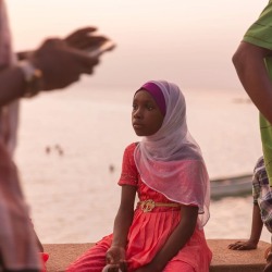 polychelles:  Zanzibar sunset by Sarah Waiswa