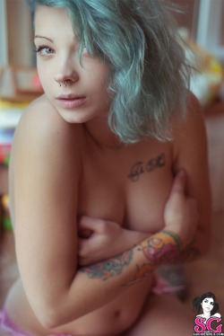 sglovexxx:  Malinconia Suicide