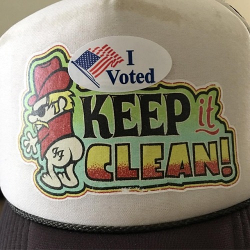 Keep it clean! #Keepitclean #Ivoted #govote #foofighters www.instagram.com/p/Bp2yMqlAZHake69