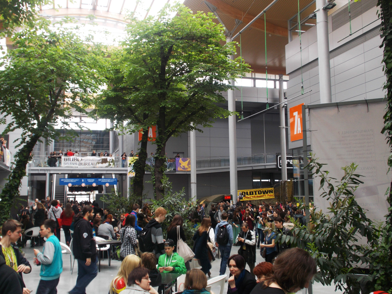 Pyrkon photos 2/2 I don&rsquo;t even ship Applejack and Twilight, but fine, I&rsquo;ll