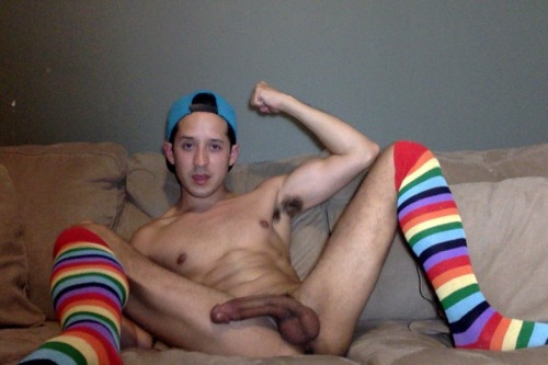betosbackalley:    Beto’s Cornerhttp://betosbackalley.tumblr.com  