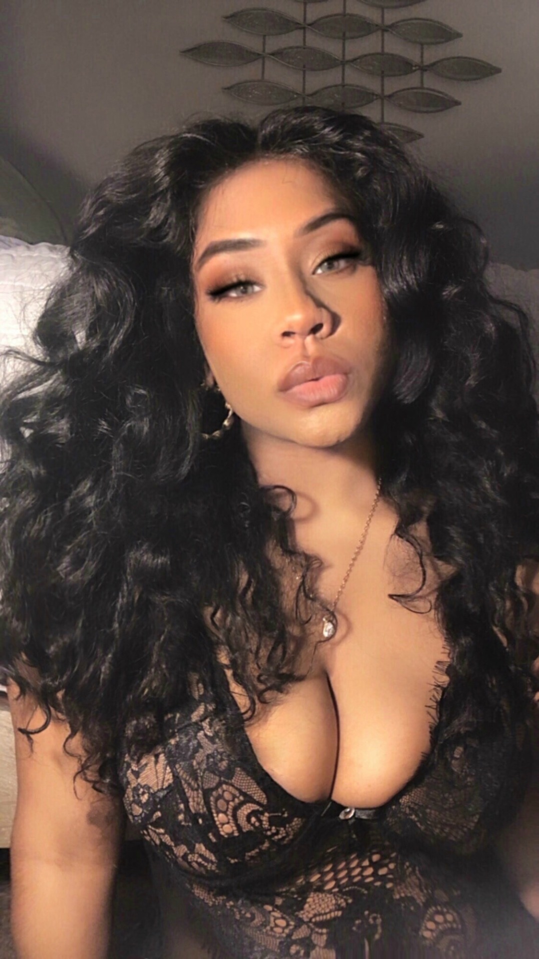 rhemamichelle:Sittin’ pretty 
