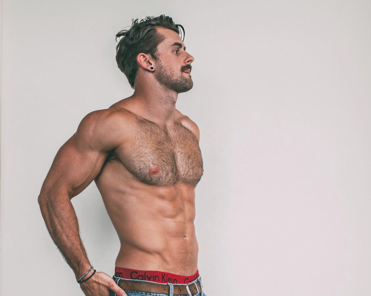 harryazz:  scofflawscallawag2:  Hot damn…   Oh yeah!