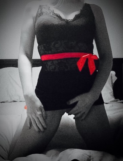 shefinallyfuckedhim:  Just Before the Fun started 💋💋💋💋💋💋💋
