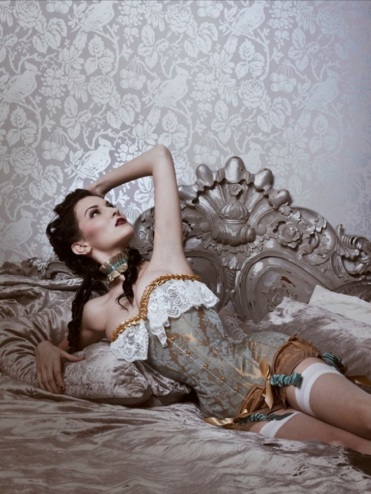 corset-fetish:  Corset http://corsets-fetish.blogspot.com/