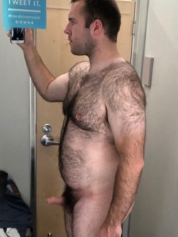 Littleotter4Hairyman:6Ft With A 3.5 Inch Hairy Cock