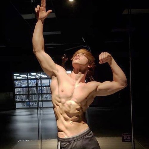 super-youngandstrong:Jailbait Of The Week: Aidan Ratcliff