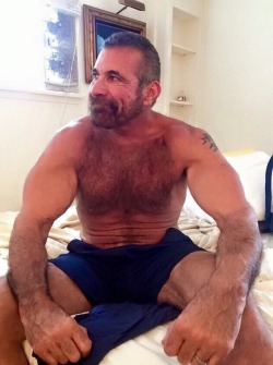 Follow my two hairy men blogs:http://sambrcln.tumblr.comhttp://hairysex.tumblr.com