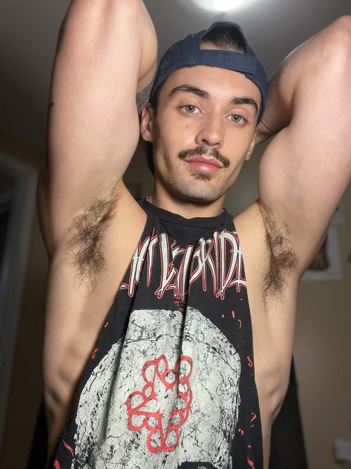 https://hairysweatysmelly.tumblr.com/post/703404646592626688