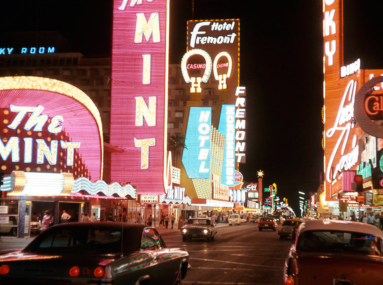 The Mint Hotel Casino Center Downtn Las Vegas BLACK Advertising Comb VINTAGE NOS 