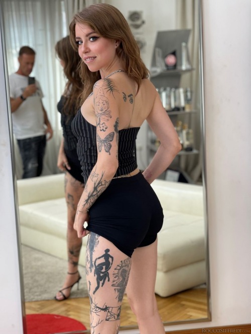 adultstars-sfw:  Eden Ivy