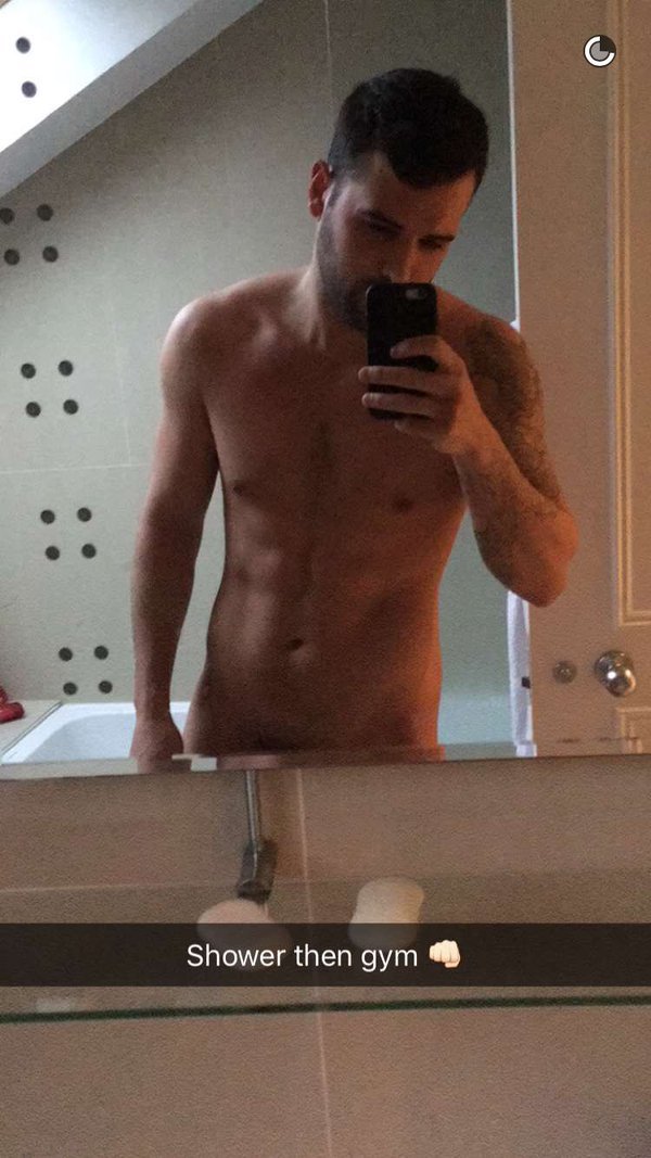 icantbelievehesnaked:  celebgosspb:    Ricky Rayment gets saucy on Snapchat! http://celebgosspb.com/2016/02/18/ricky-rayment-gets-saucy-on-snapchat