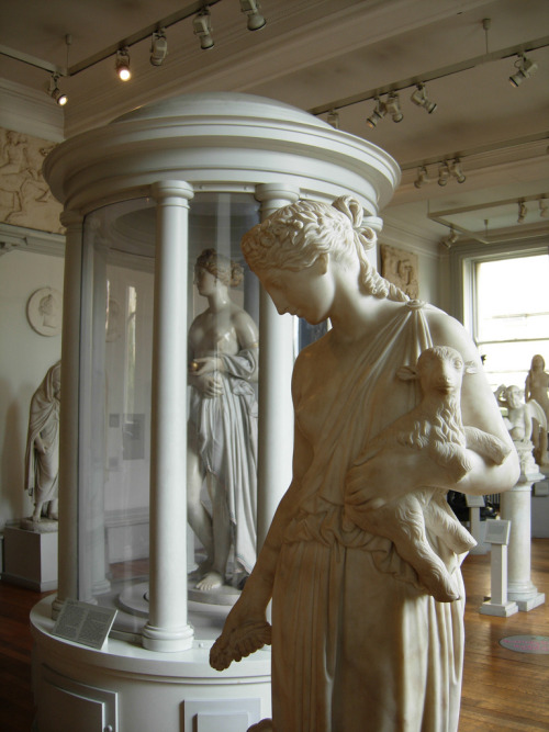 classical-beauty-of-the-past:Sculpture Gallery byJeff Stvan