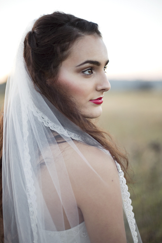 I am just about to go to bed as I’m still exhausted from a wedding I shot yesterday, but here is another photo from the bridal shoot I did a month or so ago.
Make-up artist: Nikita Lauren Makeup
Model: Rachel March
Stylist: The Ivory Veil