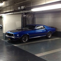 lacquemant:  #Ford #Mustang (bij Centre Pompidou - Musée National d’Art Moderne)