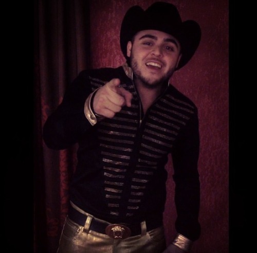 la-mexicana-americana:  #GerardoOrtiz <3 