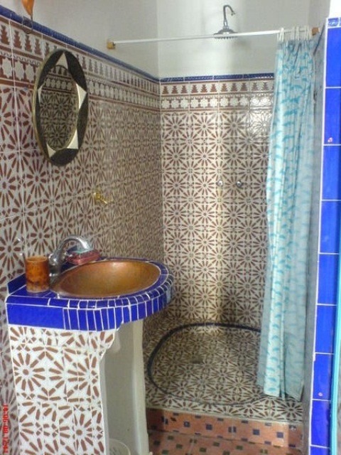 Inspiring Moroccan-Style Bathrooms