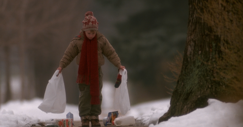 brothertedd:  Home Alone (1990), dir. Chris Columbus Cinematography by Julio Macat 