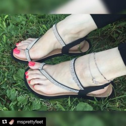iloveladiesfeet:#Repost @msprettyfeet on instagram  ・・・ Side view 👀 #orangetoes #pedicure #feet #arches #prettytoes #sandals #summernails #longtoes #prettyfeet #anklet