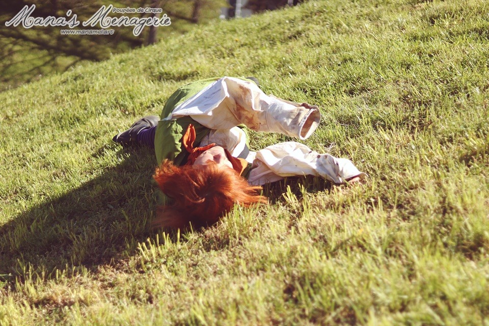 Idea (& Photos) by @adragonstale - so yeah, give the hyperactive circus kid tasks to do, like rolling down a hill. Being Red 