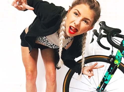 Mae Always On Point instagram.com/maeelizabethg