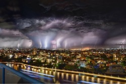 sixpenceee:  Photograph of a storm in Brisbane