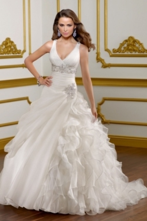 organza 2013 v-neck sweep/brush train ball gown wedding dress