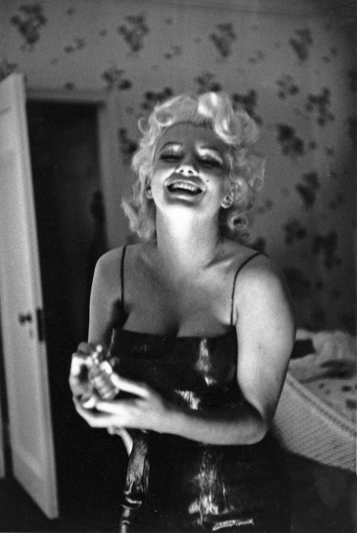 Porn photo twixnmix:Marilyn Monroe photographed by Ed