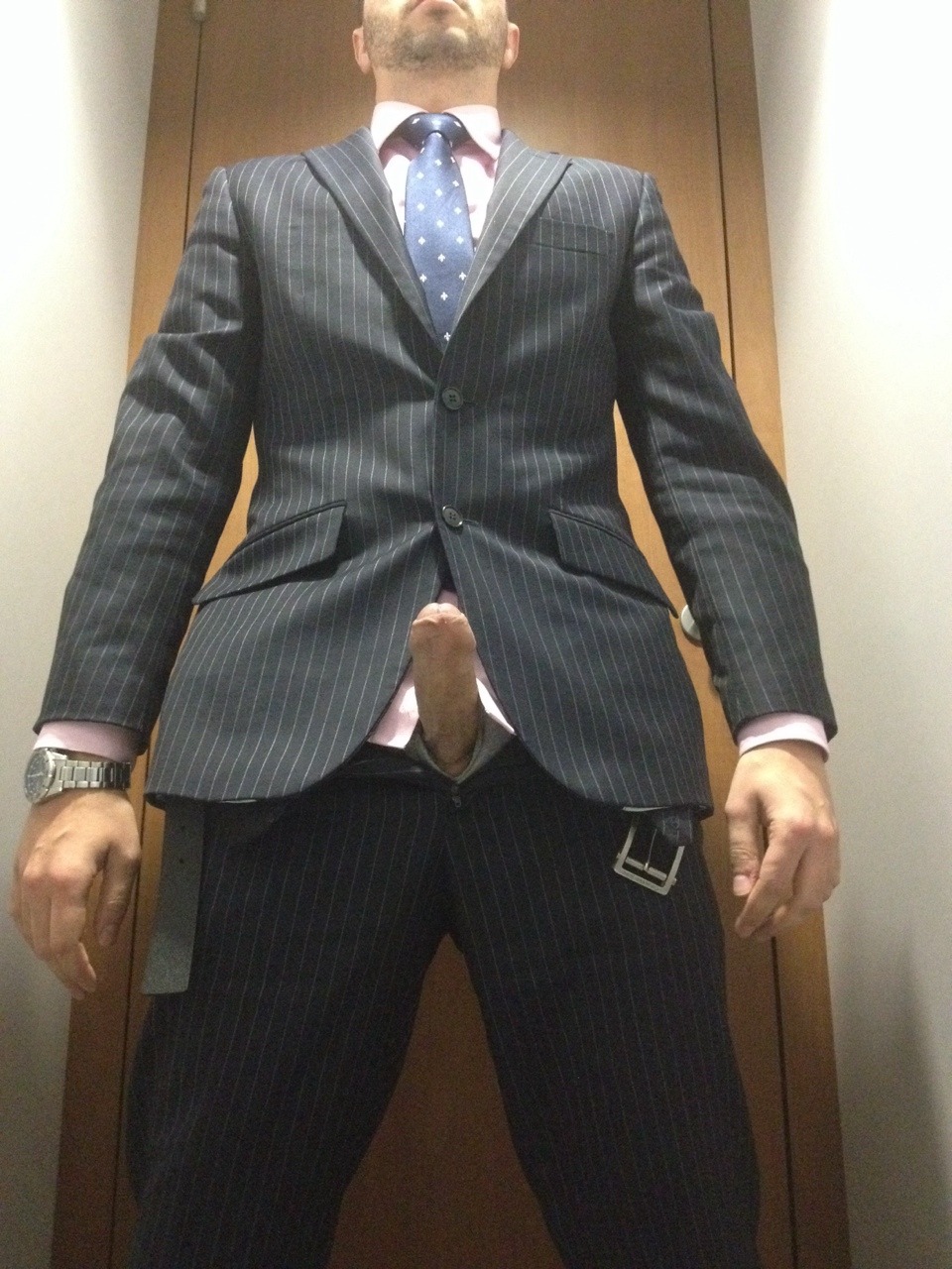 johnnybvlgari: Yesterday’s suit of the day…with or without trousers? With or