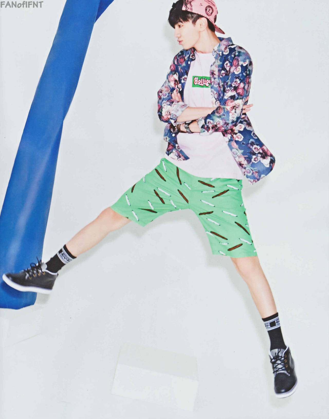 ae-dot:  140818 NYLON - September 2014© FANofIFNT | Do not edit, crop, or remove