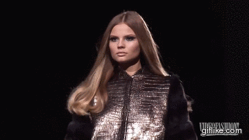 polykowiak:  Magdalena at Versace Fall 2007 