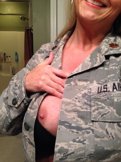 hisdirtyangel62:Thank you veterans!  Especially you, J!!! 💋 ~Hhttp://hisdirtyangel62.tumblr.com  You make me proud to serve!😍😍😍-J