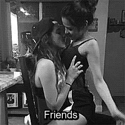 heroinanegativa1:  Friends..