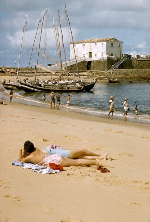A beach in Salvador, Brazil, 1957. Photograph by Dmitri Kessel.