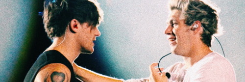 ✽ pack  niall horan + ot4• headers aren’t mine.like or reblog if you use/save.credits to @waslarries