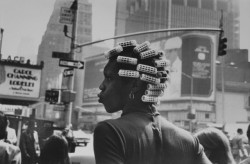 manufactoriel:   Times Square, New York 1974,