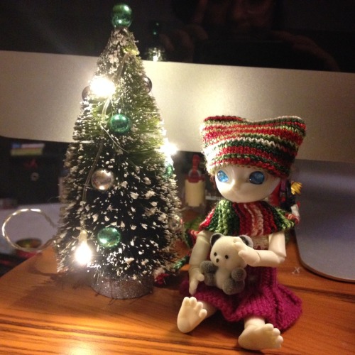 eeeeeeee! Guess who came home today? ^________^ She doesn’t have a name yet - literally, her p