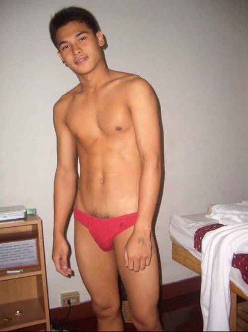 truzas-off: cachaquitoshot: Lindo chinito  Http://truzas-off.tumblr.com 