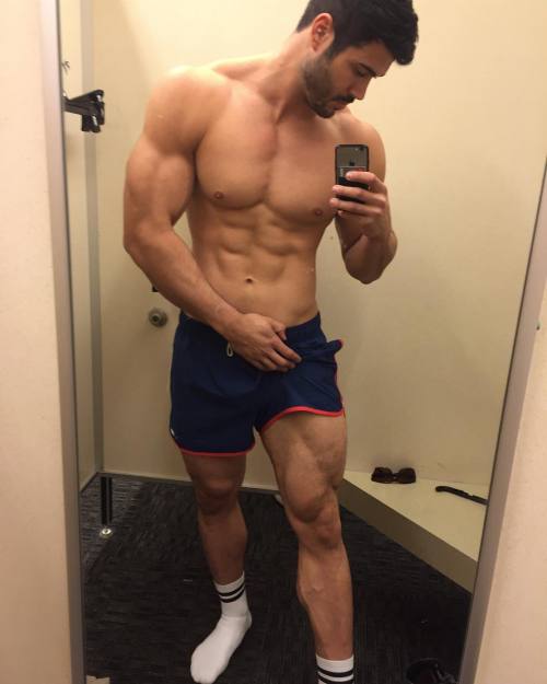 lumbrjax:  Instagram user @dannyjonesfitness http://ift.tt/1PiSevP 