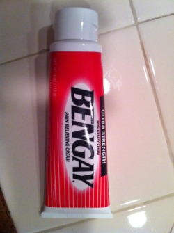 mermaid613:  my sister brushed her teeth with this.. twice.  to sabendo de uns caras que usam essa dai hein hihiii