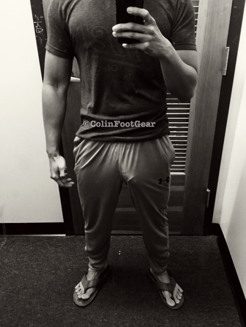 colinfootgear:  Freeballin today;)  Hit me up for my used gear. Kik: ColinFootGear 
