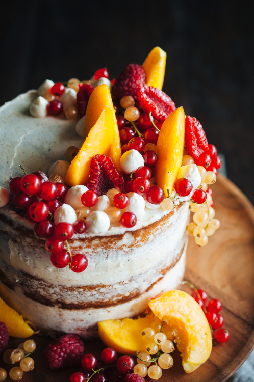 sweetoothgirl:    Peach, Raspberry, and Brown Butter Cake   