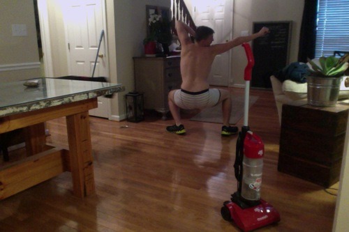 revolucianado: tryin to clean my house and listen to Beyonce at the same time        