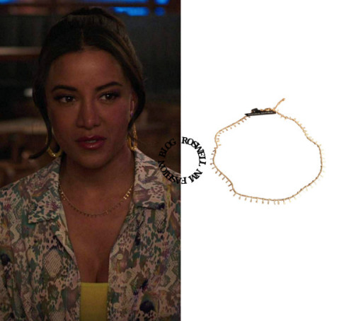 Who: Heather Hemmes as Maria DeLucaWhat: Banana Republic Gold Delicate Necklace - Sold OutWhere