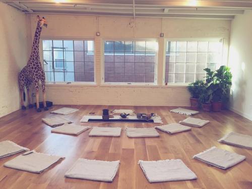 ✨ Grateful to @skytingyoga for providing the space to hold us today for Tea Ceremony. And to @elenab