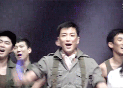 haeppitteuk:  haeppitteuk: Doing everything in name of Super Junior.   ♥정수 리턴: D-512~ 