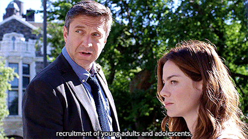 themeyeristmovement:Blink twice if they’re holding you against your will.Raúl Esparza as Jackson Nei